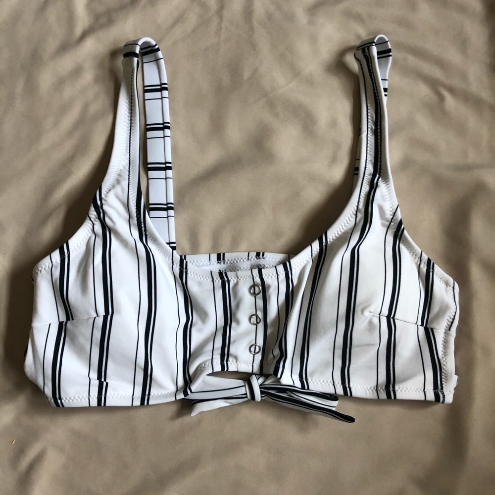Bikini top- Black and White Stripes